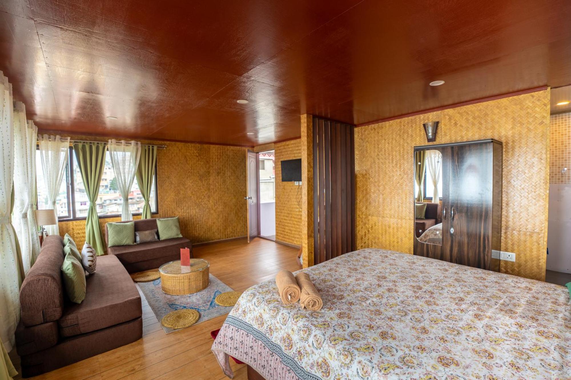 Monratino Himadrie -2 Mins Walk From Mall Road - All Rooms Have Kanchenjunga Mountain View Darjeeling  Eksteriør bilde